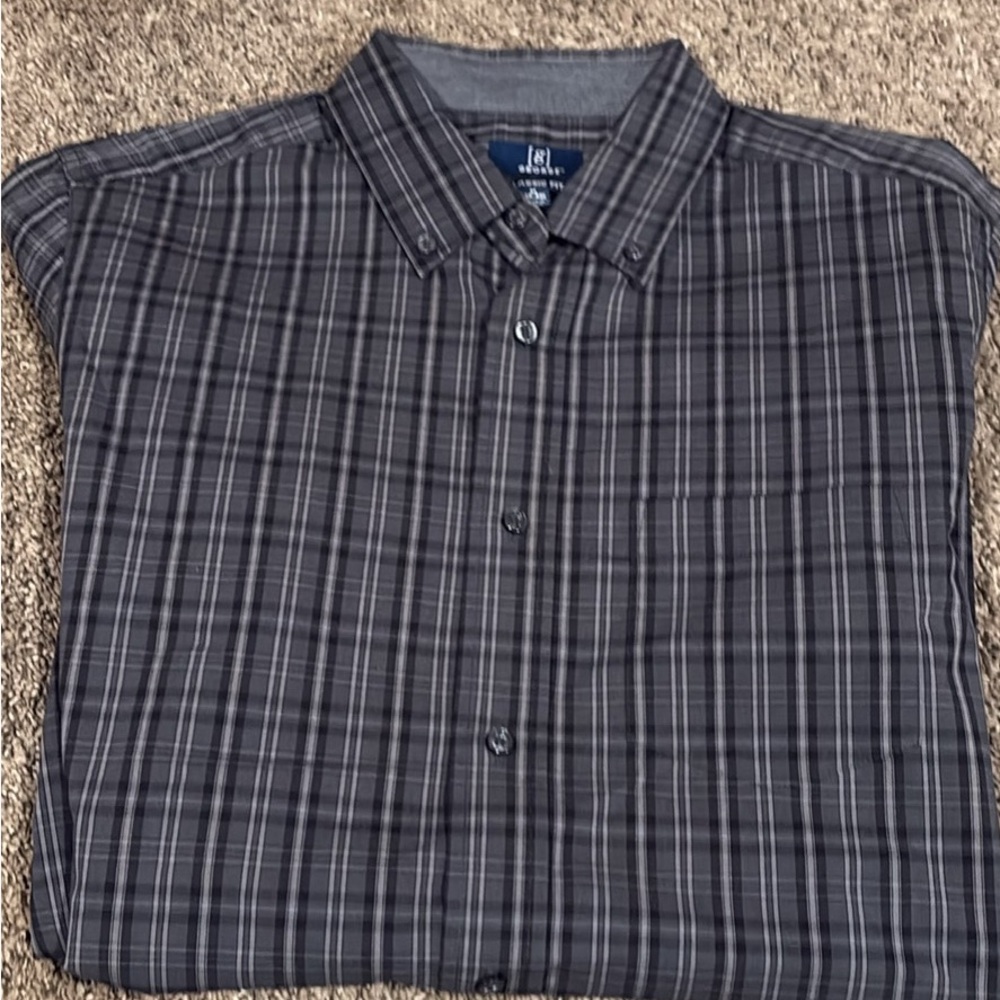 Men's Gray Plaid Classic Fit Dress Shirt